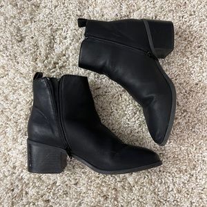 Gap Bootie